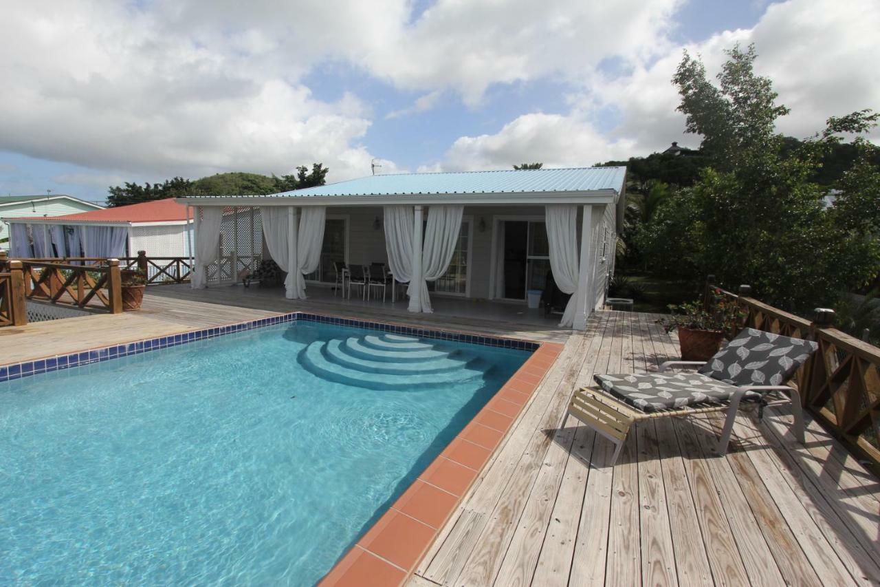 The White House Jolly Harbour Exterior foto