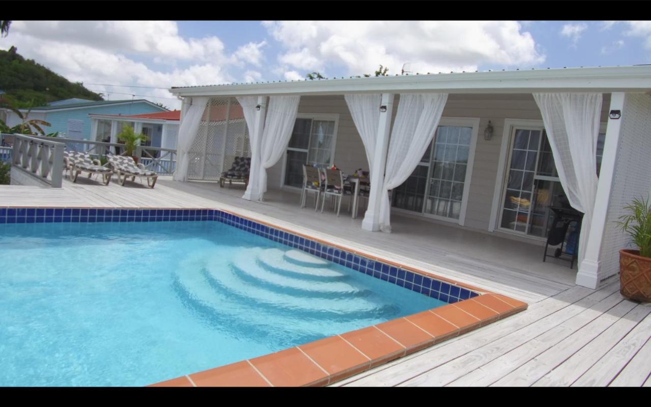 The White House Jolly Harbour Exterior foto